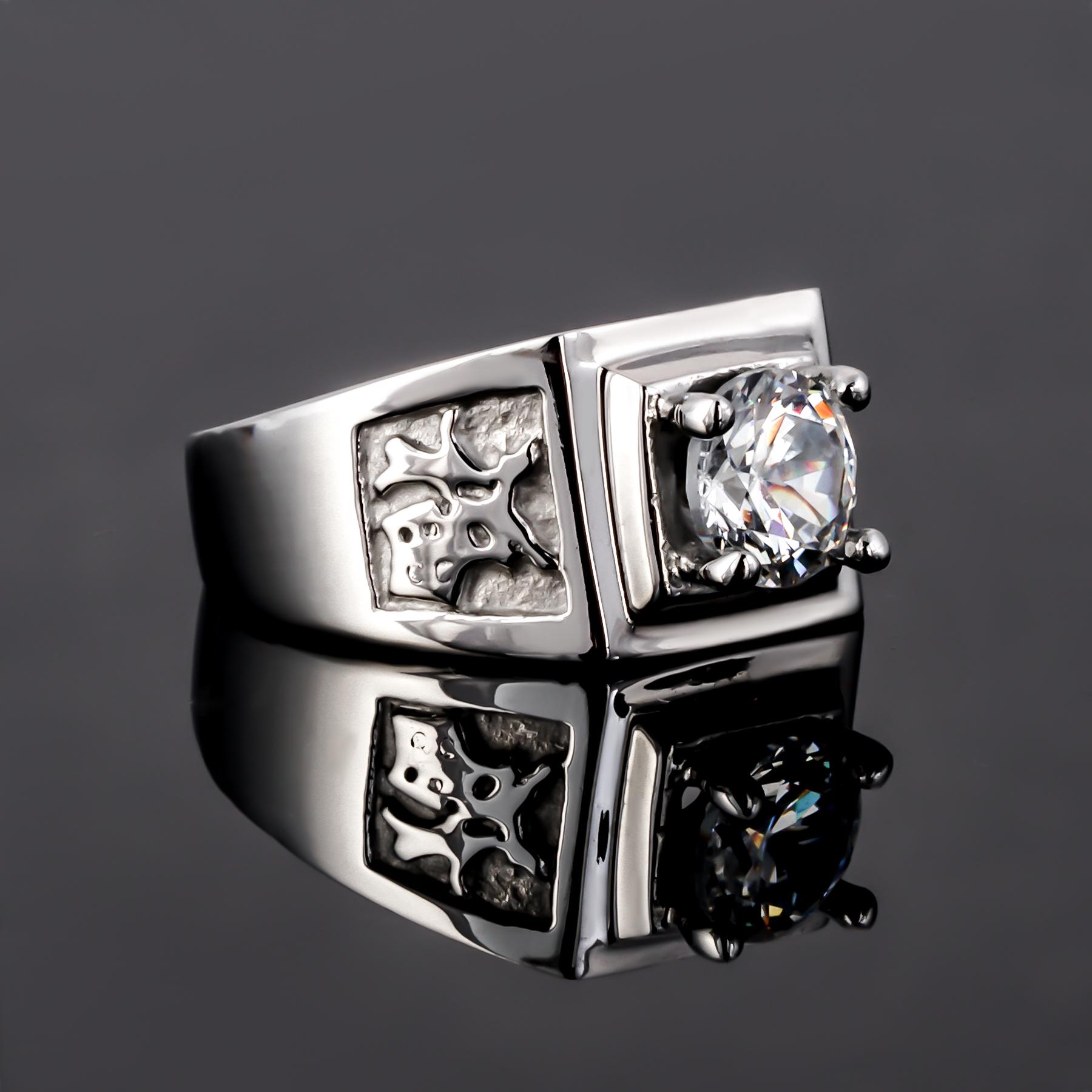 Nhẫn inox nam đính kim cương nhân tạo UHA NN201602