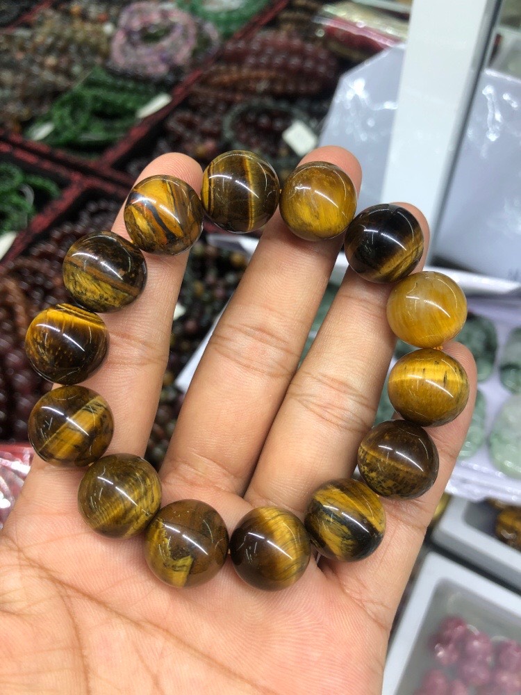 Vòng đeo tay, lắc tay phong thủy đá mắt hổ