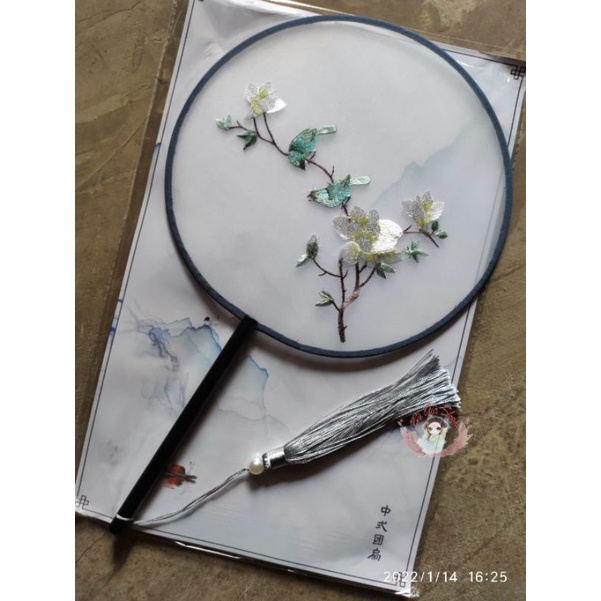 Quạt tròn thêu quạt thêu cổ trang (nhiều mẫu)