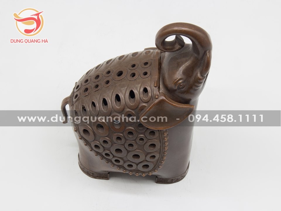Lư đồng đốt trầm hình tượng voi