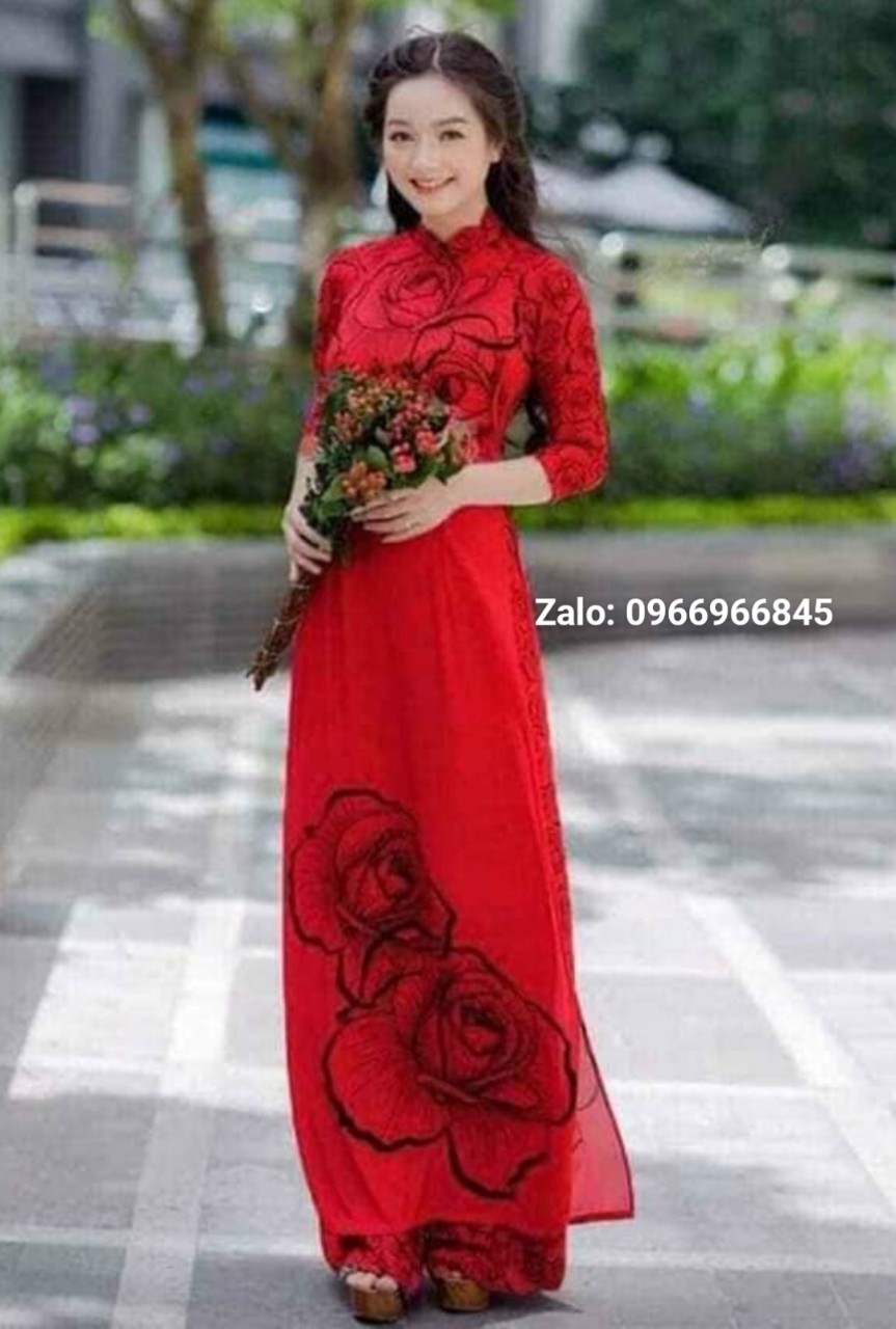Áo dài hoạ tiết hoa hồng nổi bật - Áo Dài Đan Linh