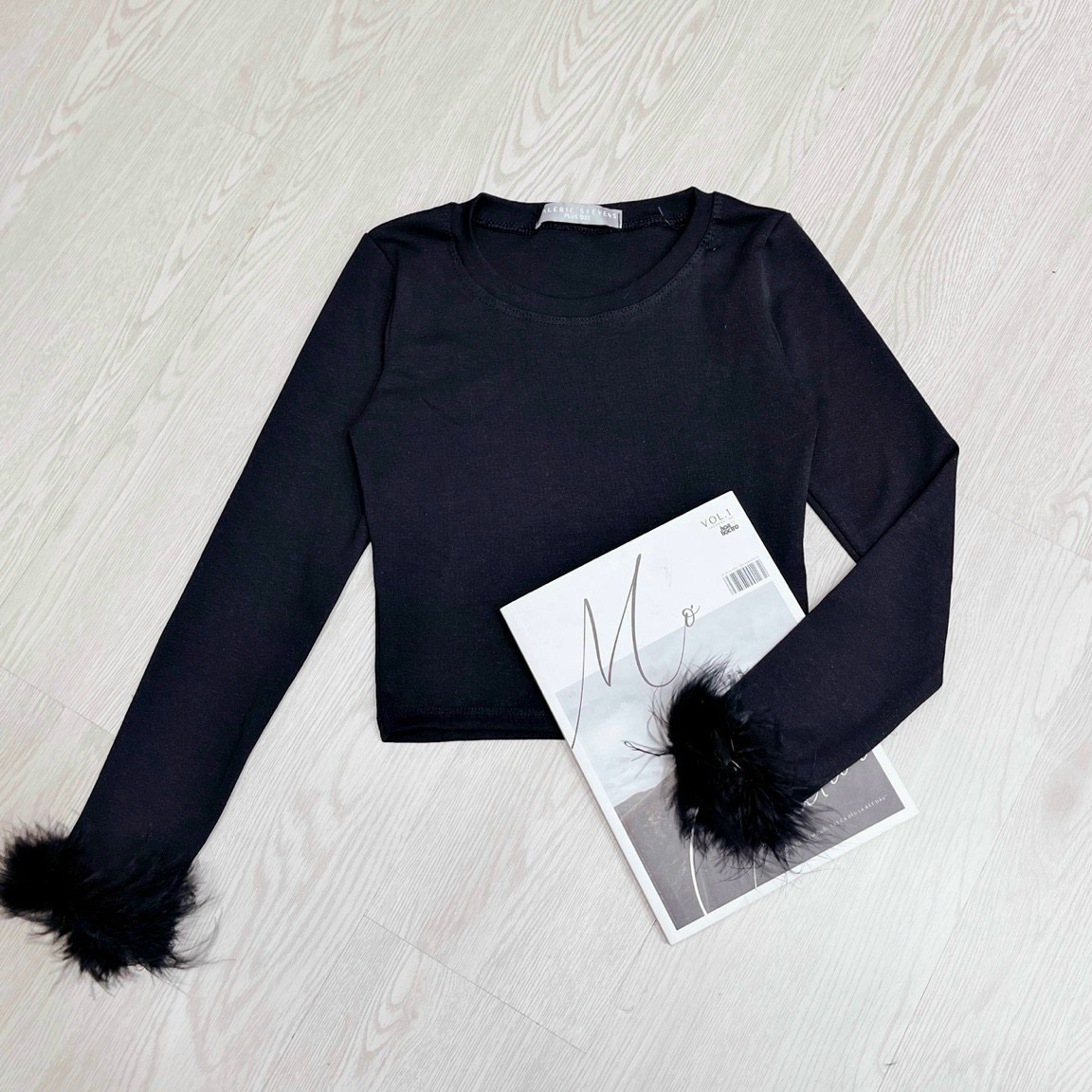 Áo thun croptop tay viền lông vũ thun nhủ siêu co giãn dưới 53kg