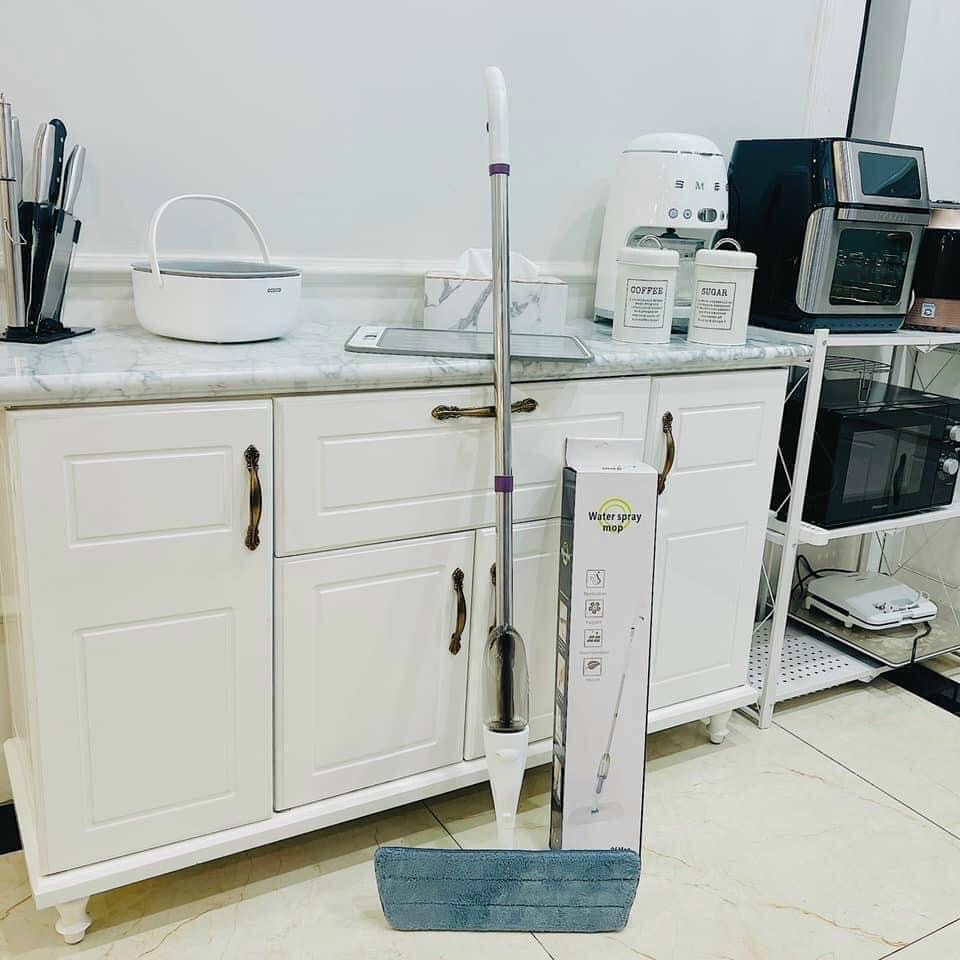 Chổi lau kính cán dài có xịt nước ,  Cây Lau Nhà Kèm Bình Xịt Nước Thông Minh