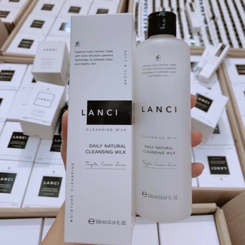 Nước tẩy trang đa năng LANCI dạng sữa 300ml