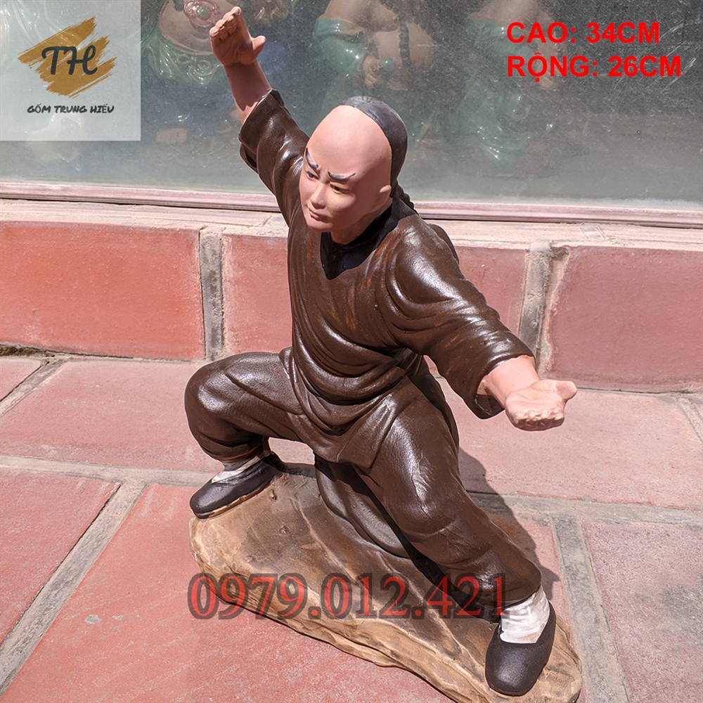 Tượng Hoàng Phi Hồng gốm Bát Tràng