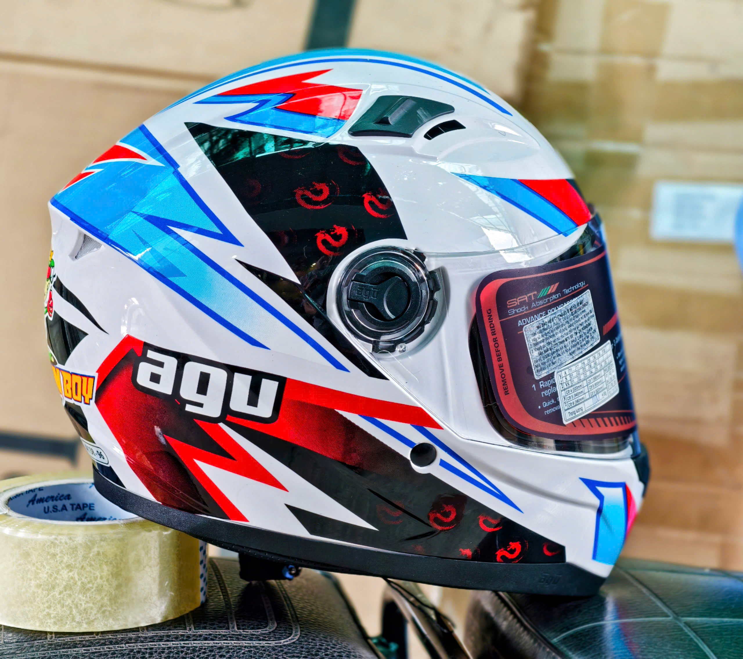 Nón bảo hiểm fullface AGU tem dragonboy tặng kèm túi rút hàng chính hãng BẢO HÀNH 12 THÁNG