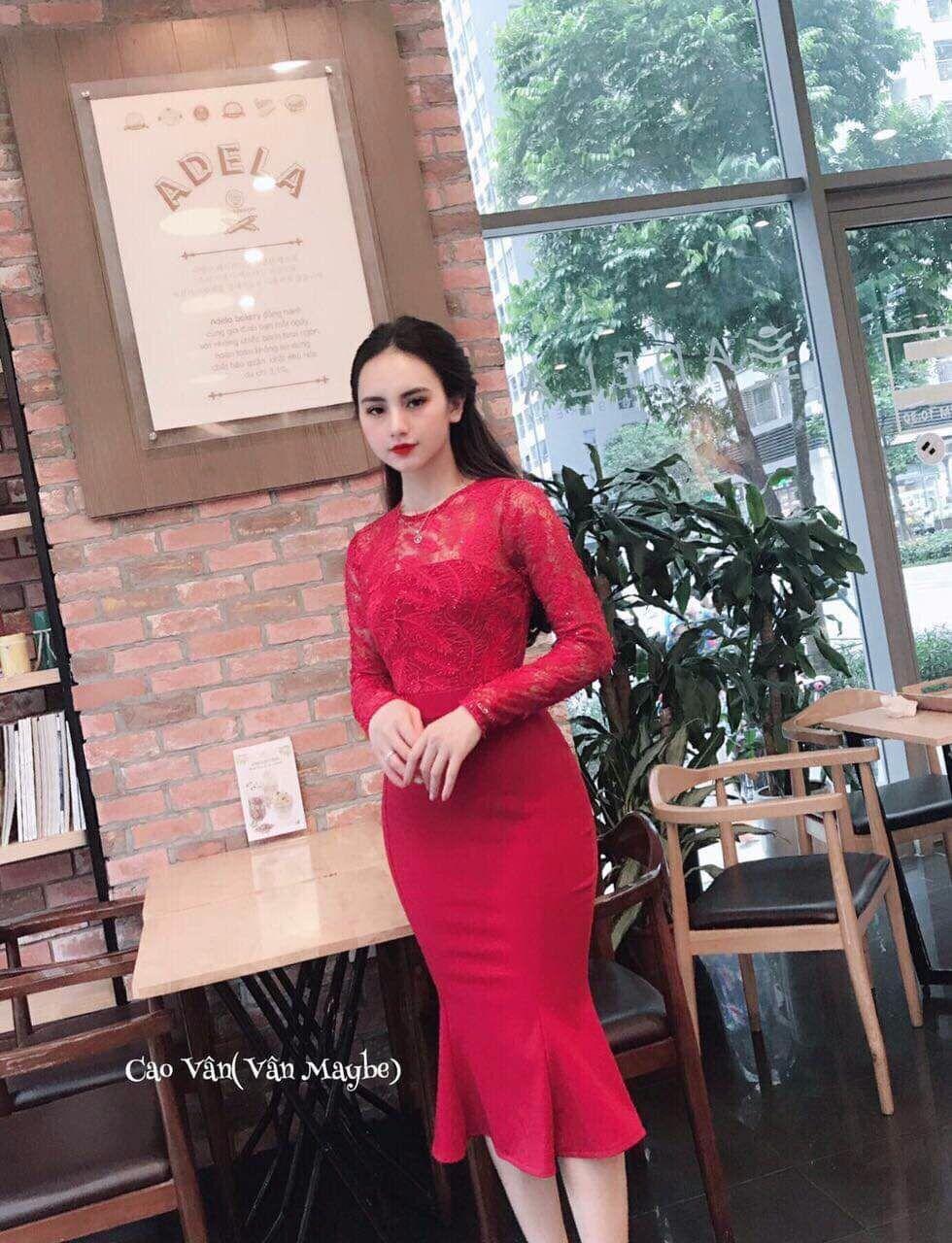 Đầm body ren lông vũ đuôi cá