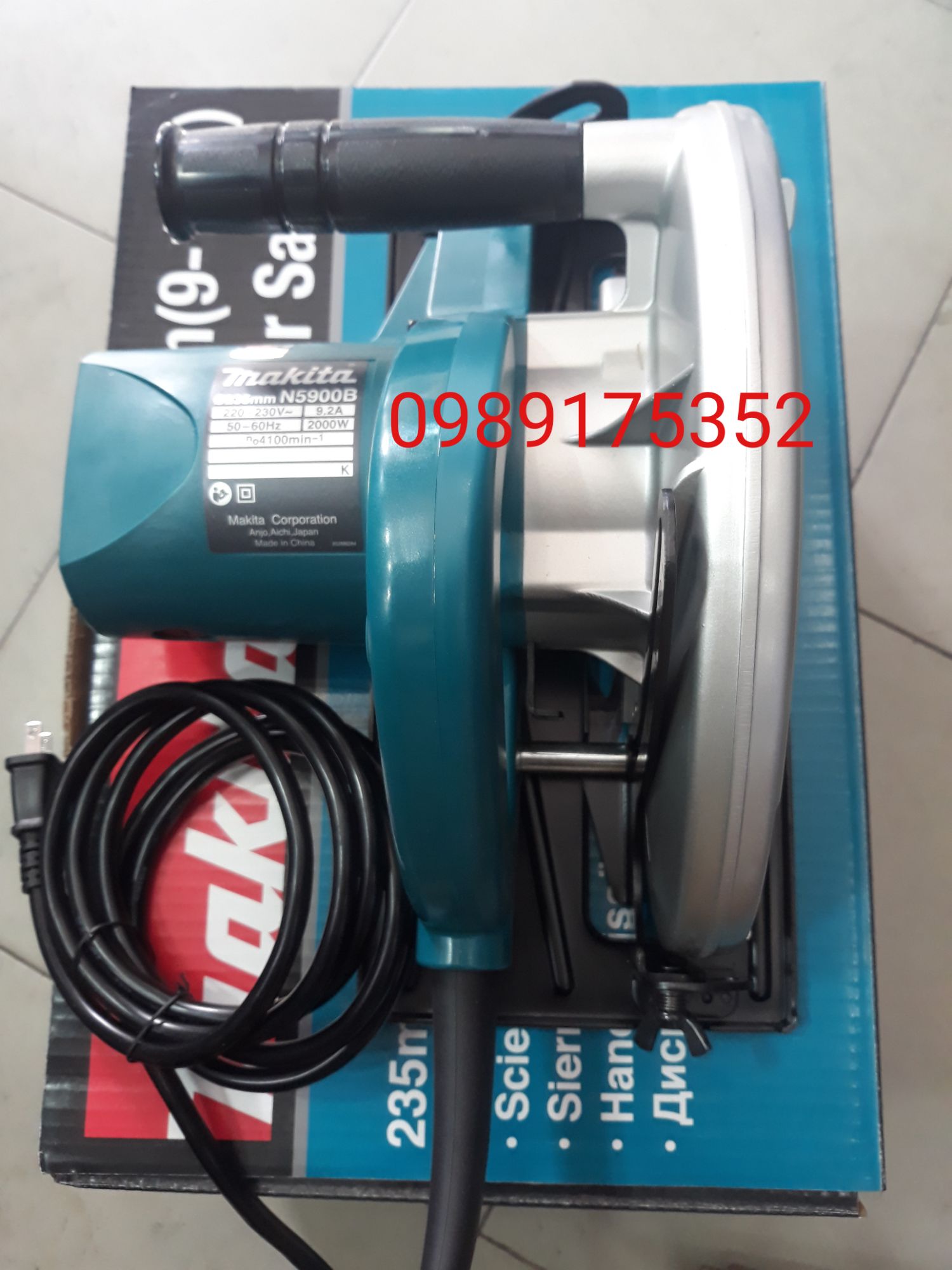máy cưa gỗ makita N5900B