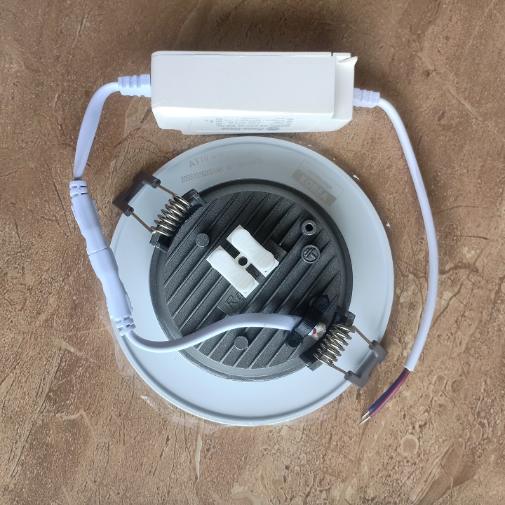 Đèn led Âm Trần AT10 ĐM 90/7W Đổi Màu Rạng  Đông lon dày