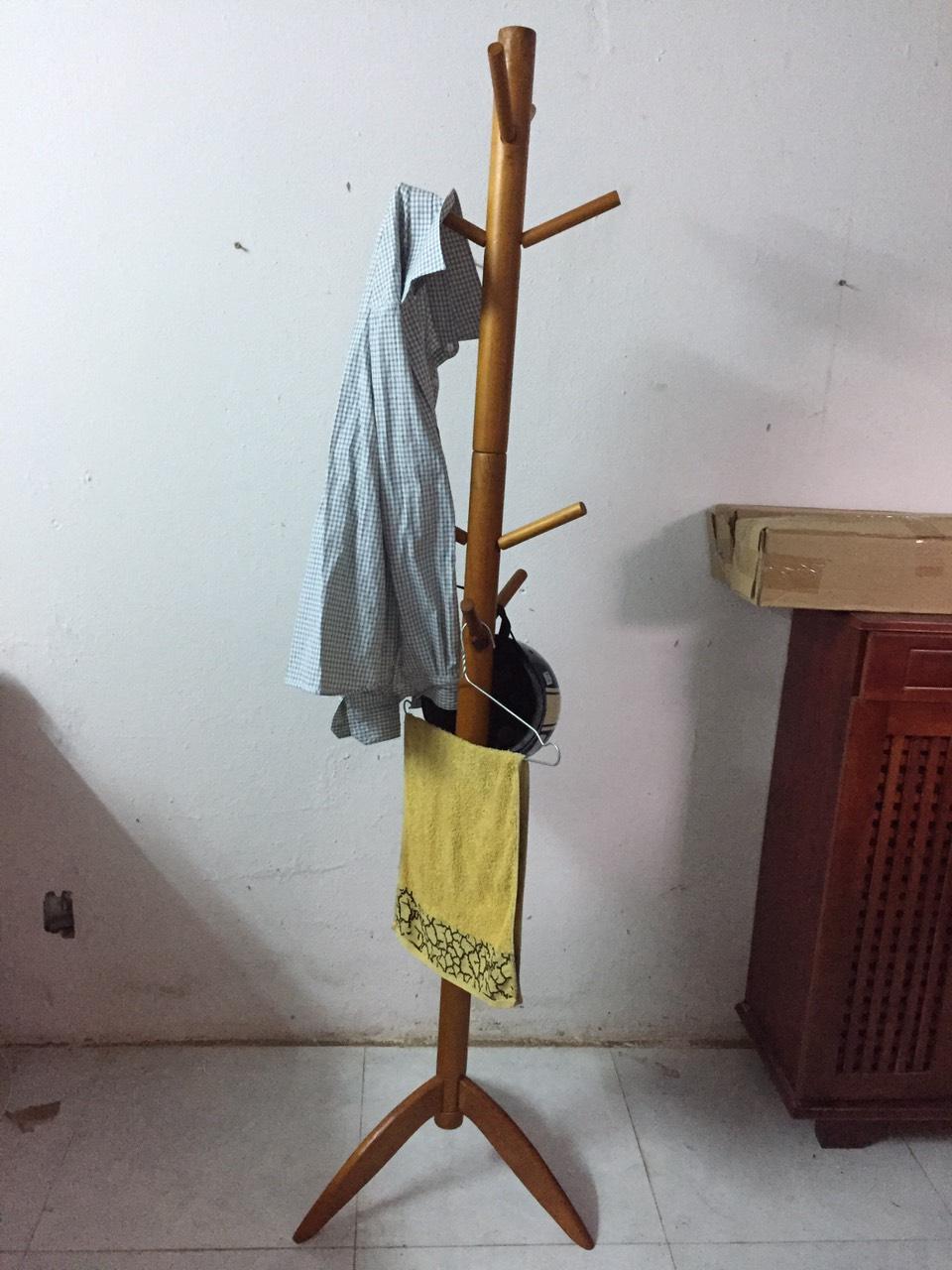 cây móc áo gỗ