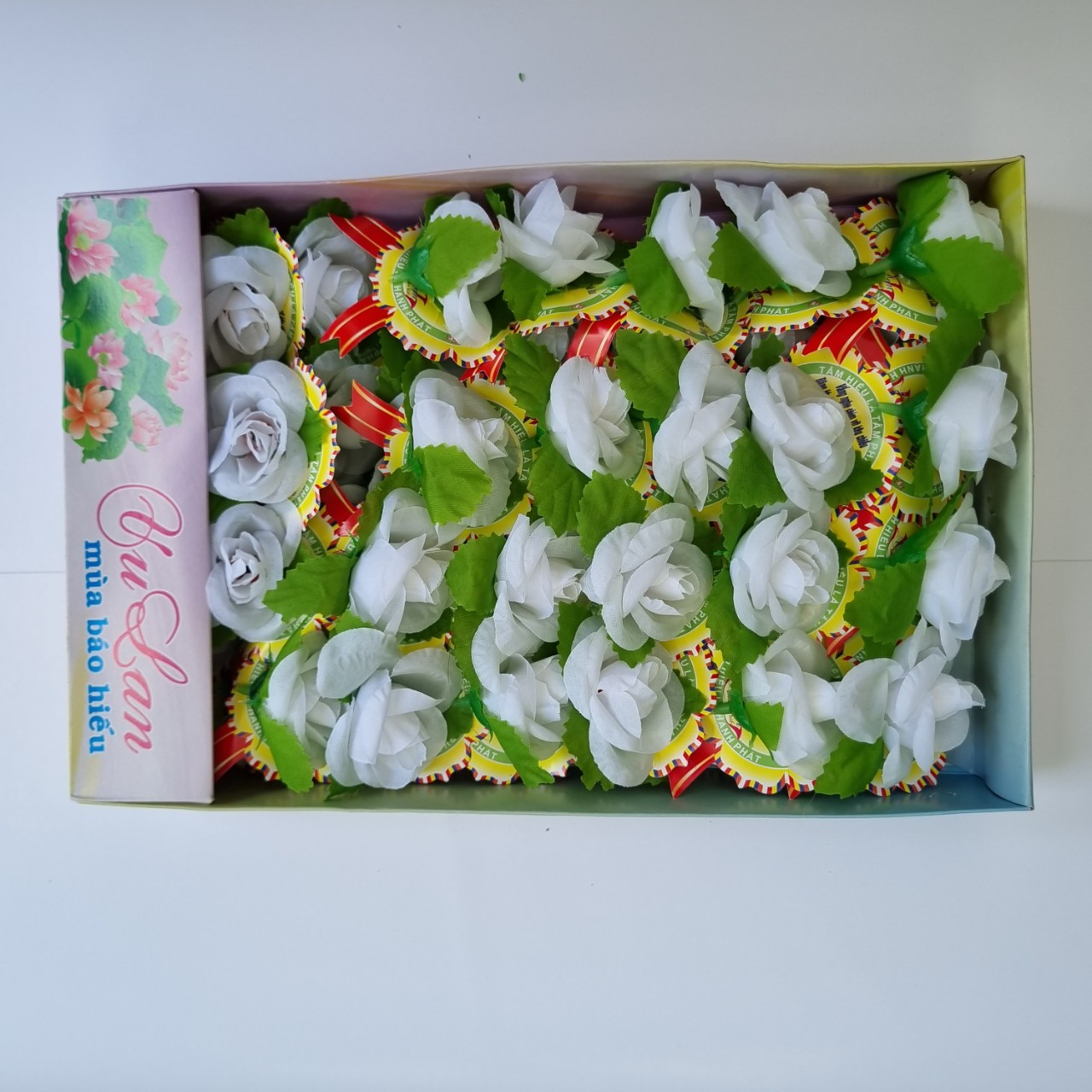 Bông hồng cài áo - vu lan hiếu hạnh ( hộp 50 cái)