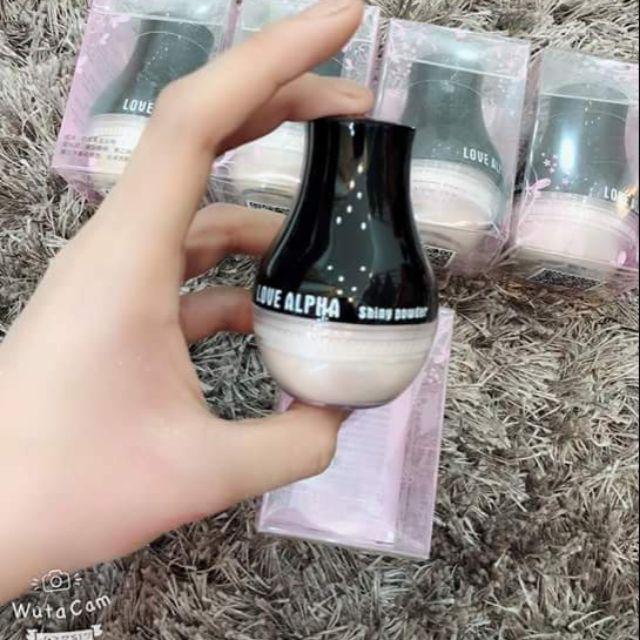Phấn phủ bột bắt sáng có nhủ Love Alpha