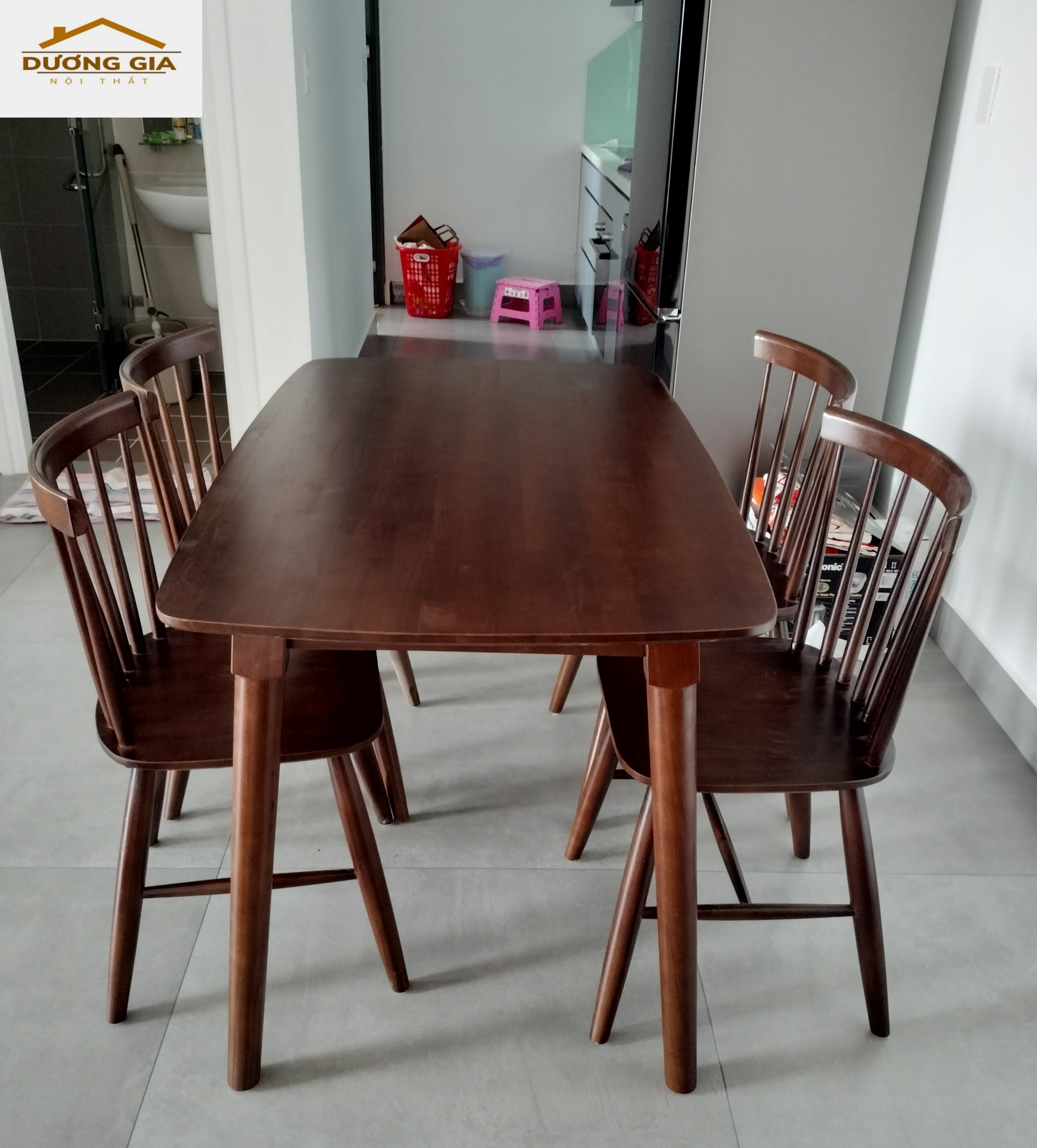 BÀN ĂN, BỘ BÀN ĂN 4 GHẾ MẶT GỖ HIỆN ĐẠI , SANG TRỌNG,