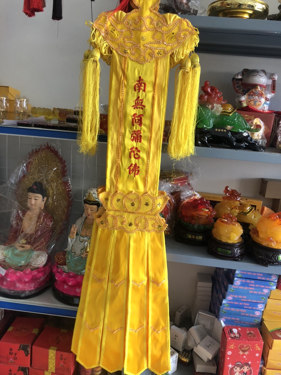 Tràng phan - phướn treo vải gấm
