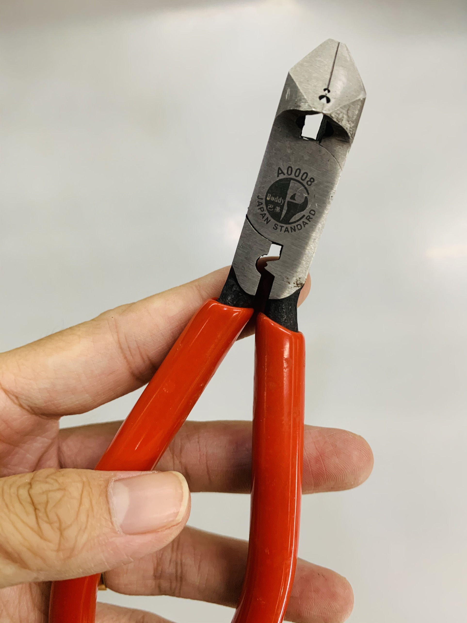 Kìm cắt vát kèm đầu bấm cos Buddy A0008