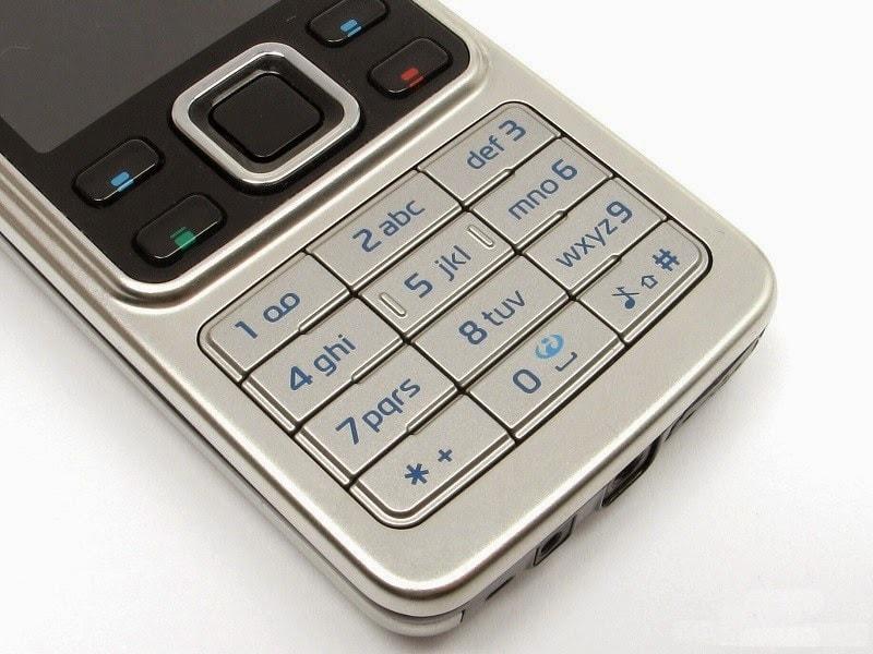 NOKIA 6300/ MÀU BẠC/ MÀN ZIn đủ phụ kiện.
