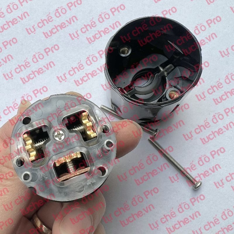 Phích cắm điện 3 chân Mỹ, chân Đồng 15A/125VAC