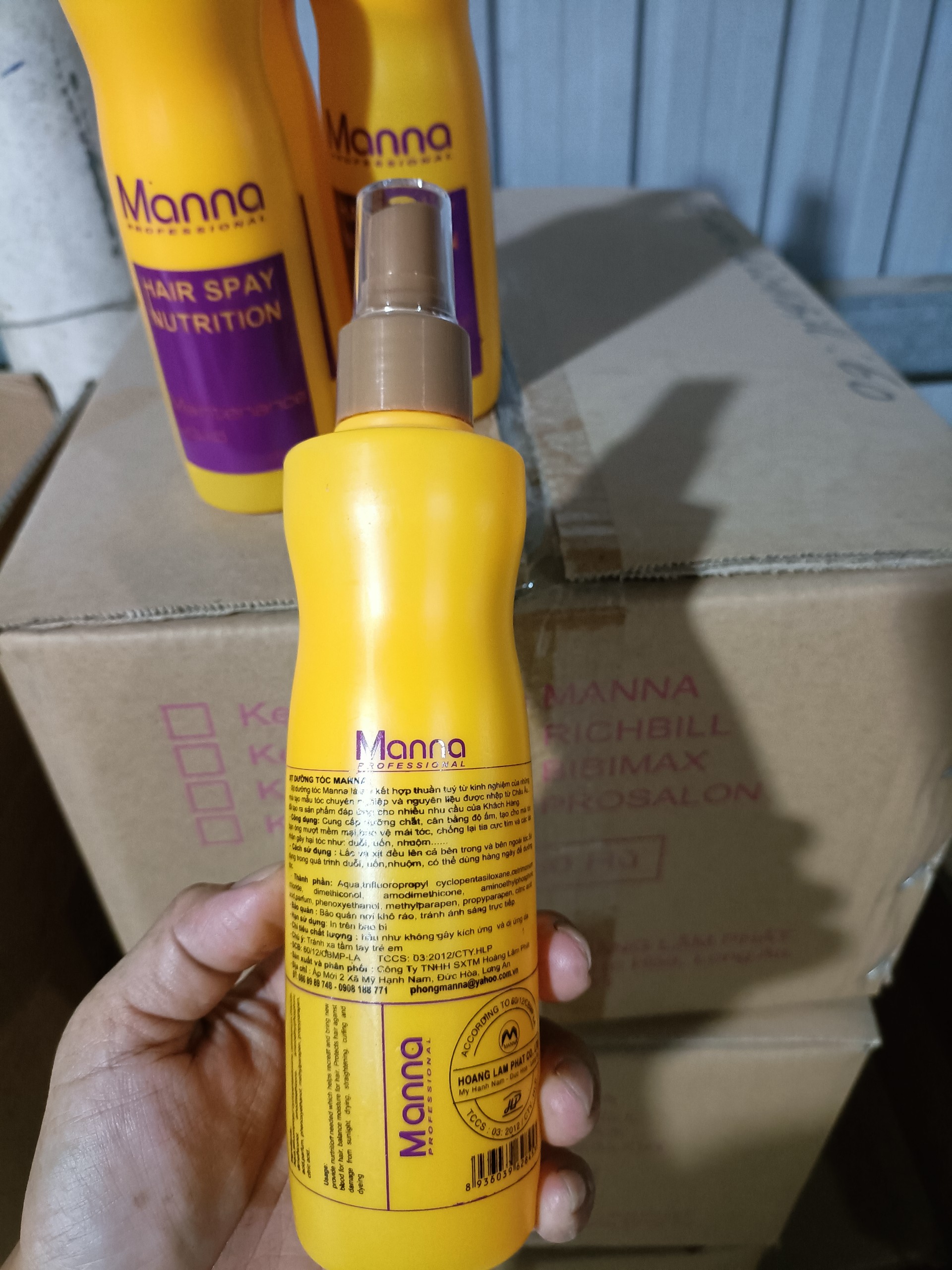 Xịt dưỡng tóc Manna