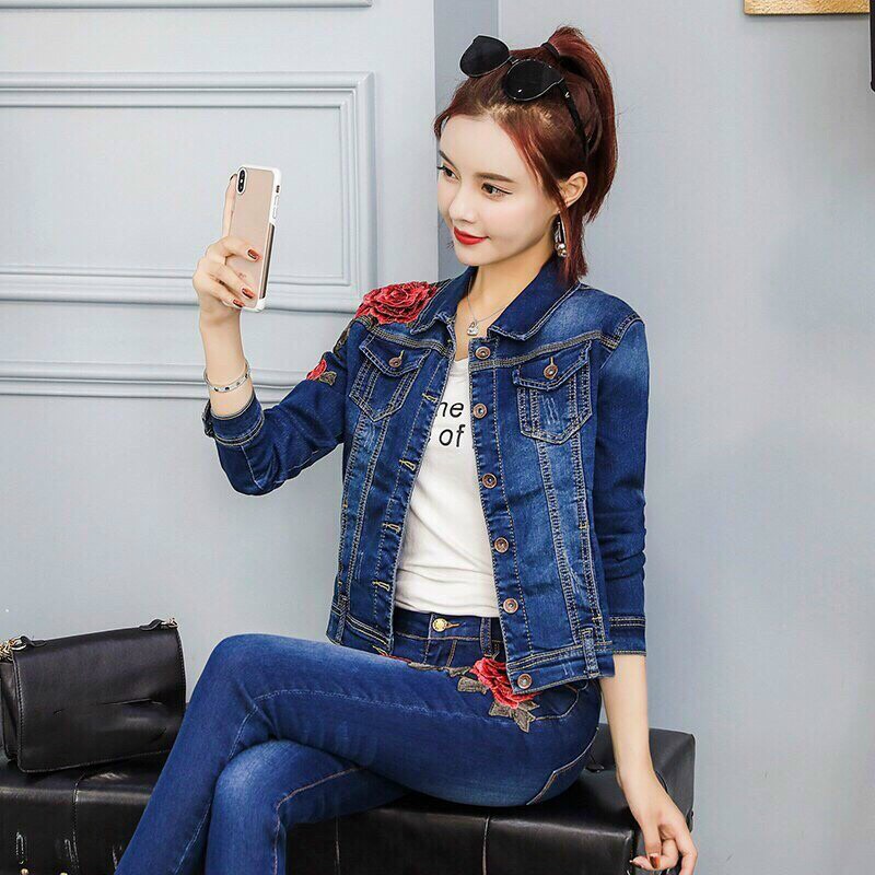 ÁO KHOÁC JEANS NỮ THUÊ HOA HỒNG