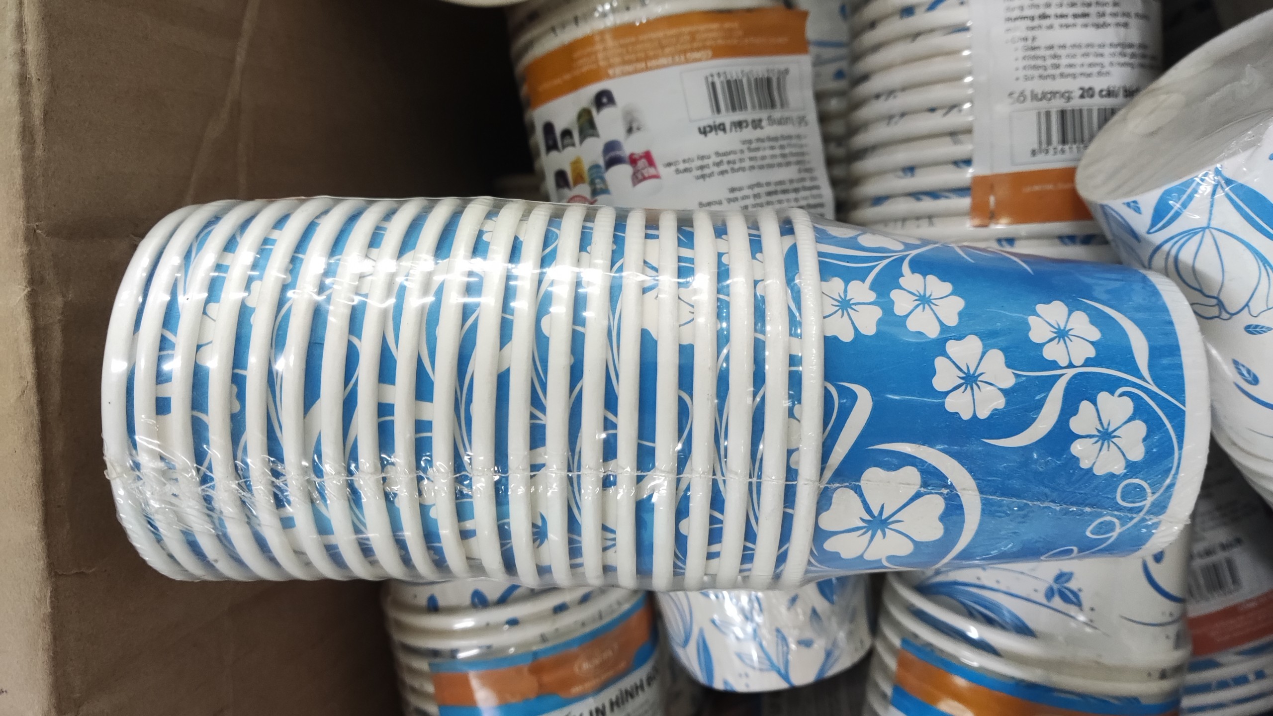 Ly giấy có in hình hoa Hunufa  6oz