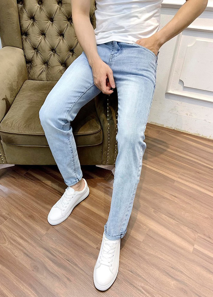 Quần Jean Nam Trơn Đen Bó Gấu Ống Côn