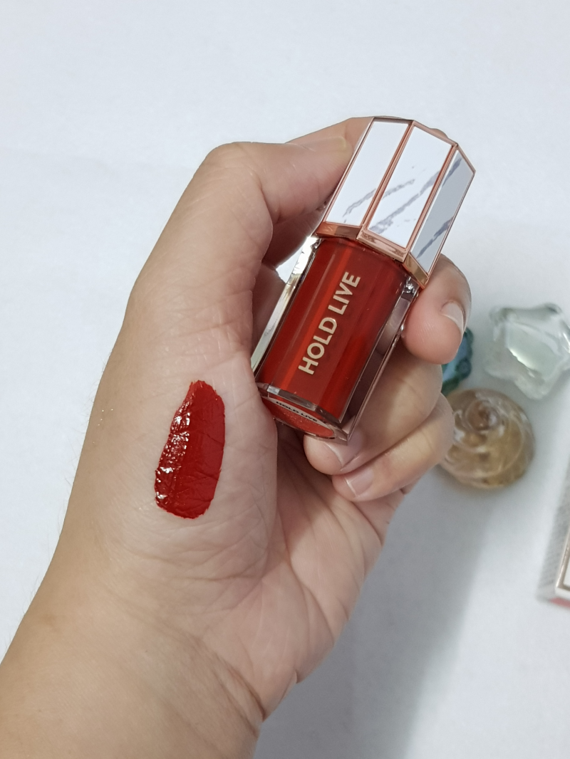 Son Kem Lì Vân Đá Marble Velvet Matte Lip Hold Live