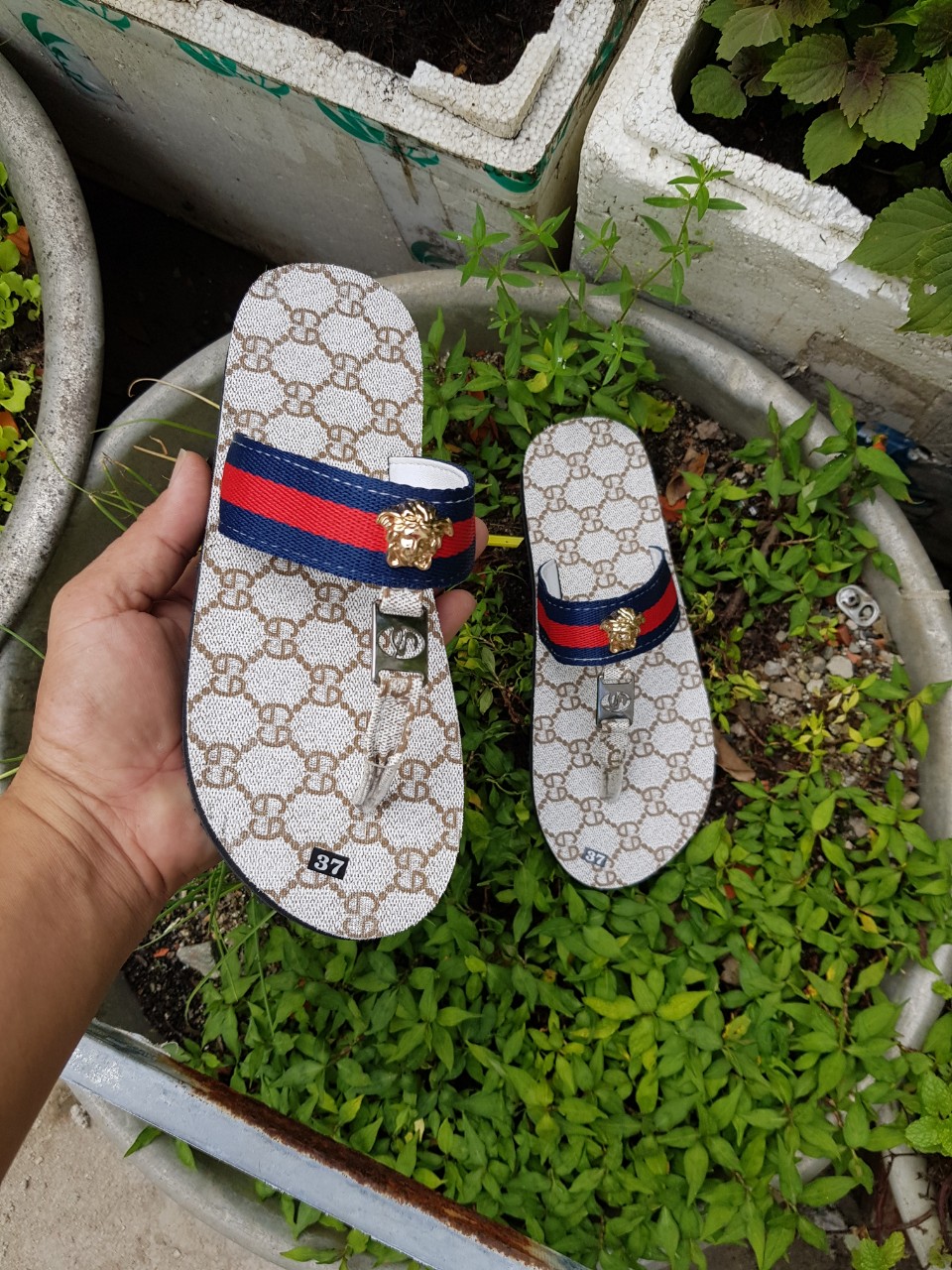 Dép nam và nữ ( đế gg kem mờ quai dù ) size từ 35 đến 43