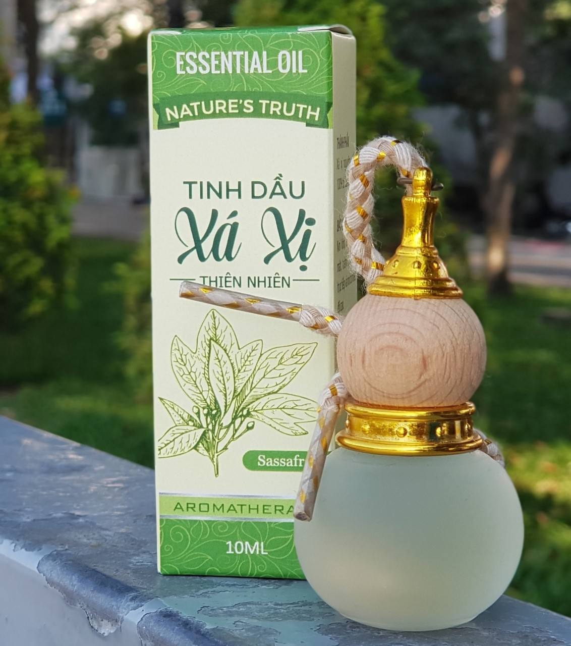 TINH DẦU XÁ XỊ THƠM PHÒNG/XE - Chai hồ lô