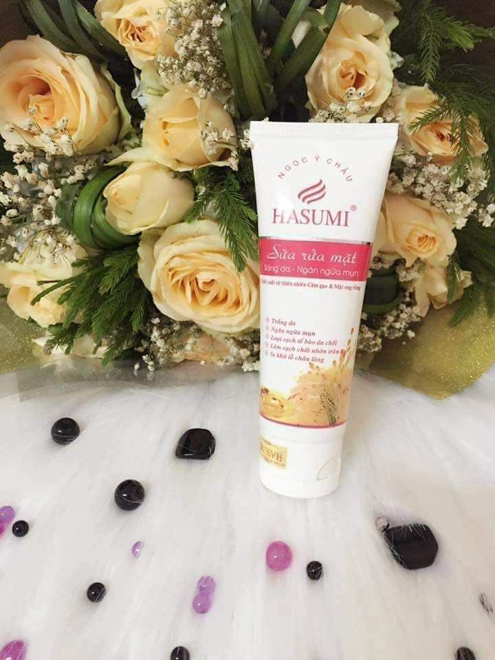 Sữa rửa mặt Hasumi
