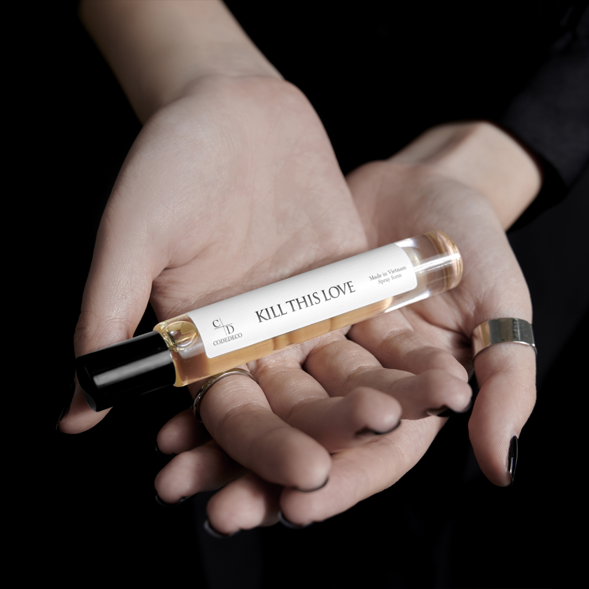 Tinh dầu nước hoa CODEDECO Kill This Love 10ml dạng chai lăn tiện lợi