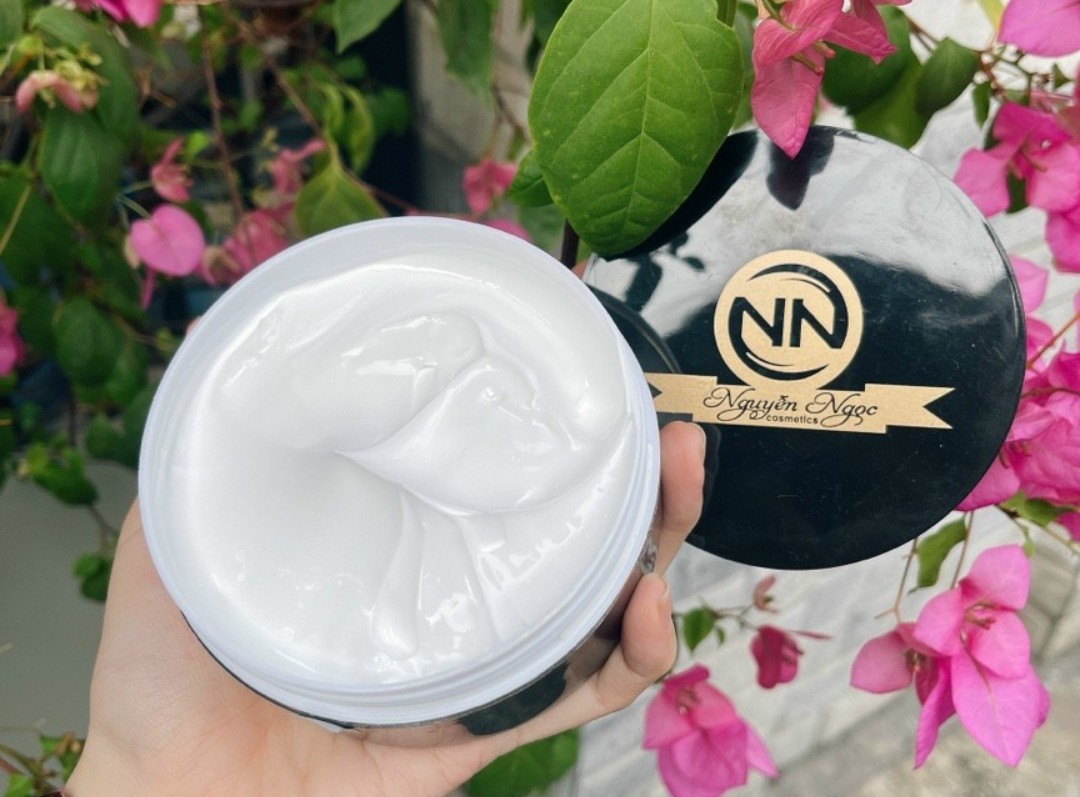 Kem body NN siêu trắng da