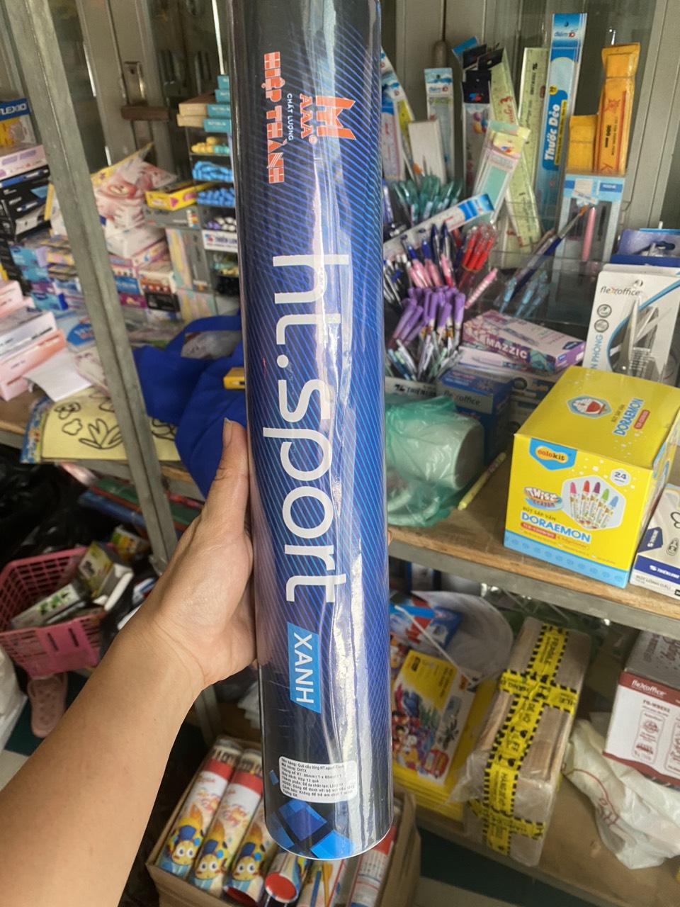 Cầu Lông HT.Sport Xanh - Ống 12 Trái (Chính Hãng LHT)