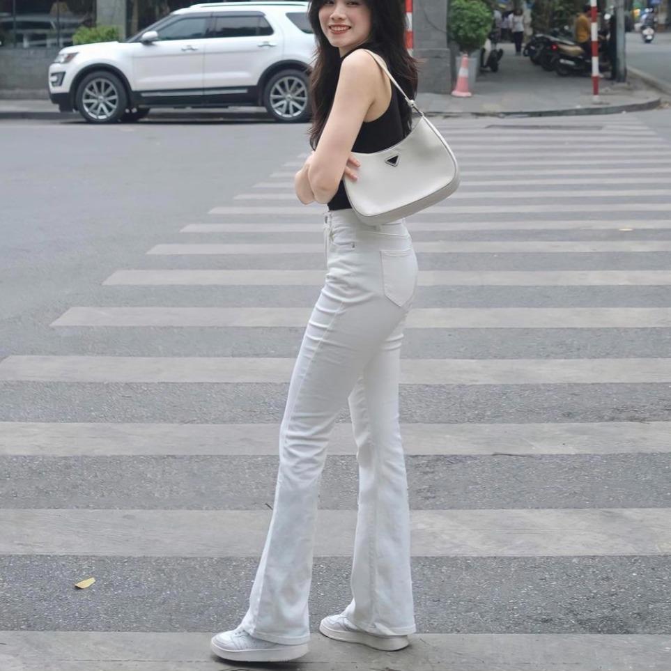 Quần Jean Ống Loe Form Dài - Leda