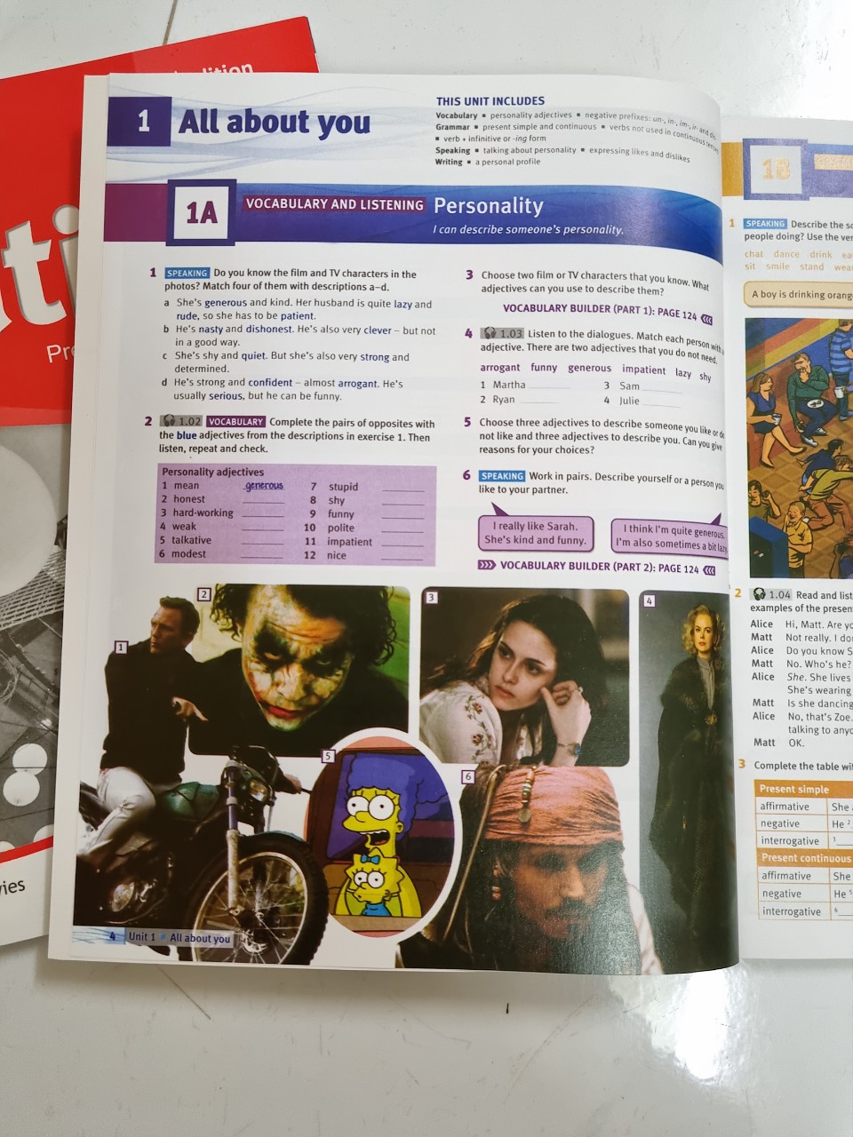 Solutions Pre-intermidiate 2nd Edition bộ 2 cuốn kèm file nghe