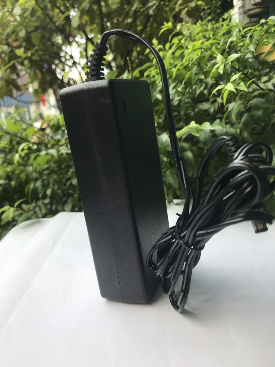 Adapter nguồn 12V 5A xịn giá rẻ.