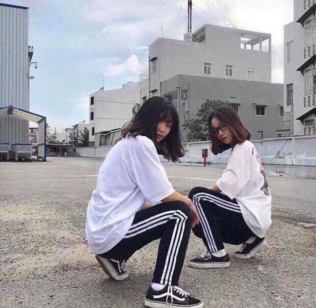 Quần Jogger Nam Nữ Basic thể thao 3 sọc trắng trơn