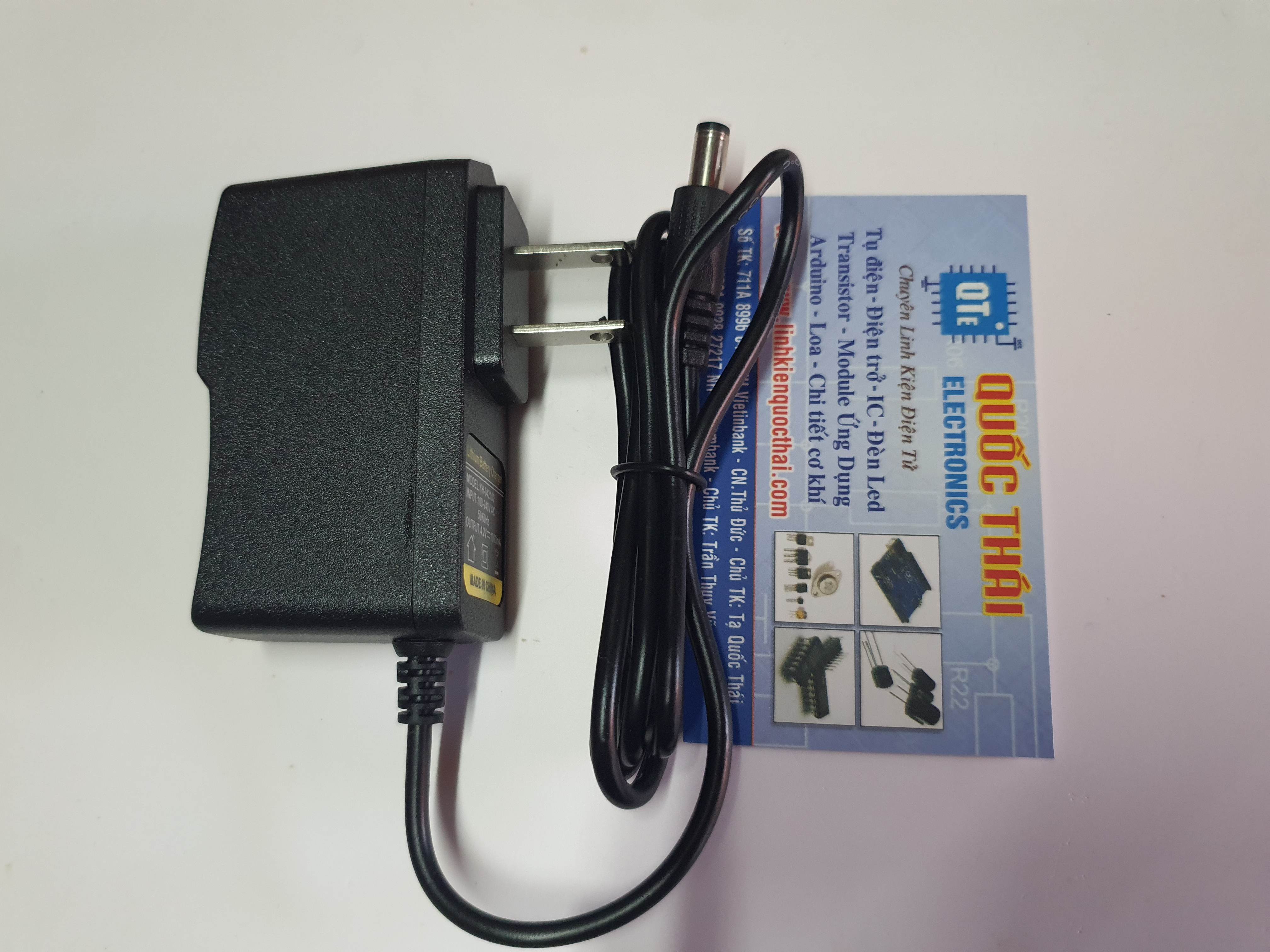 Adapter 4,2v 1A sạc pin 1S