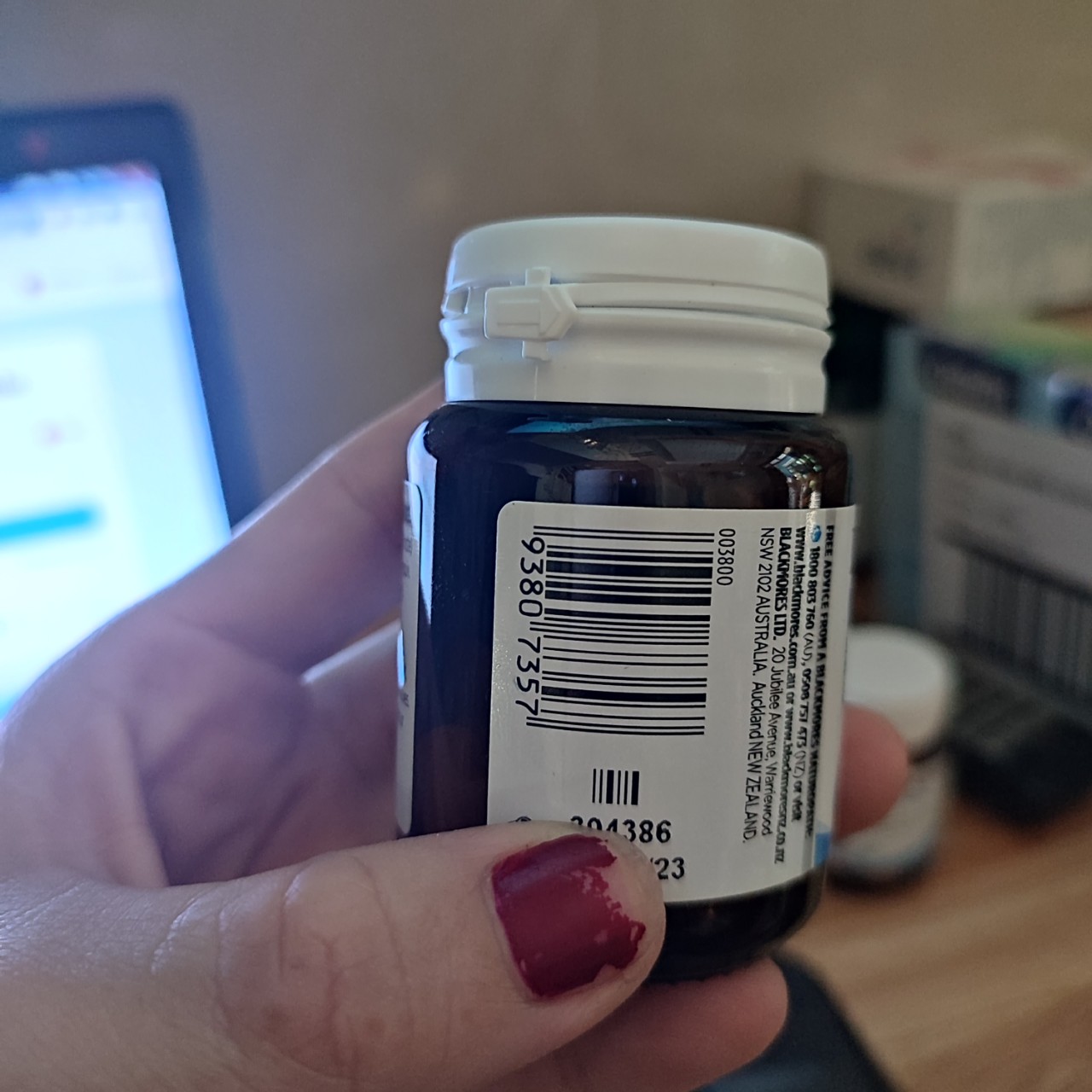 Thải Độc Gan Blackmores Milk Thistle Lọ 42 Viên