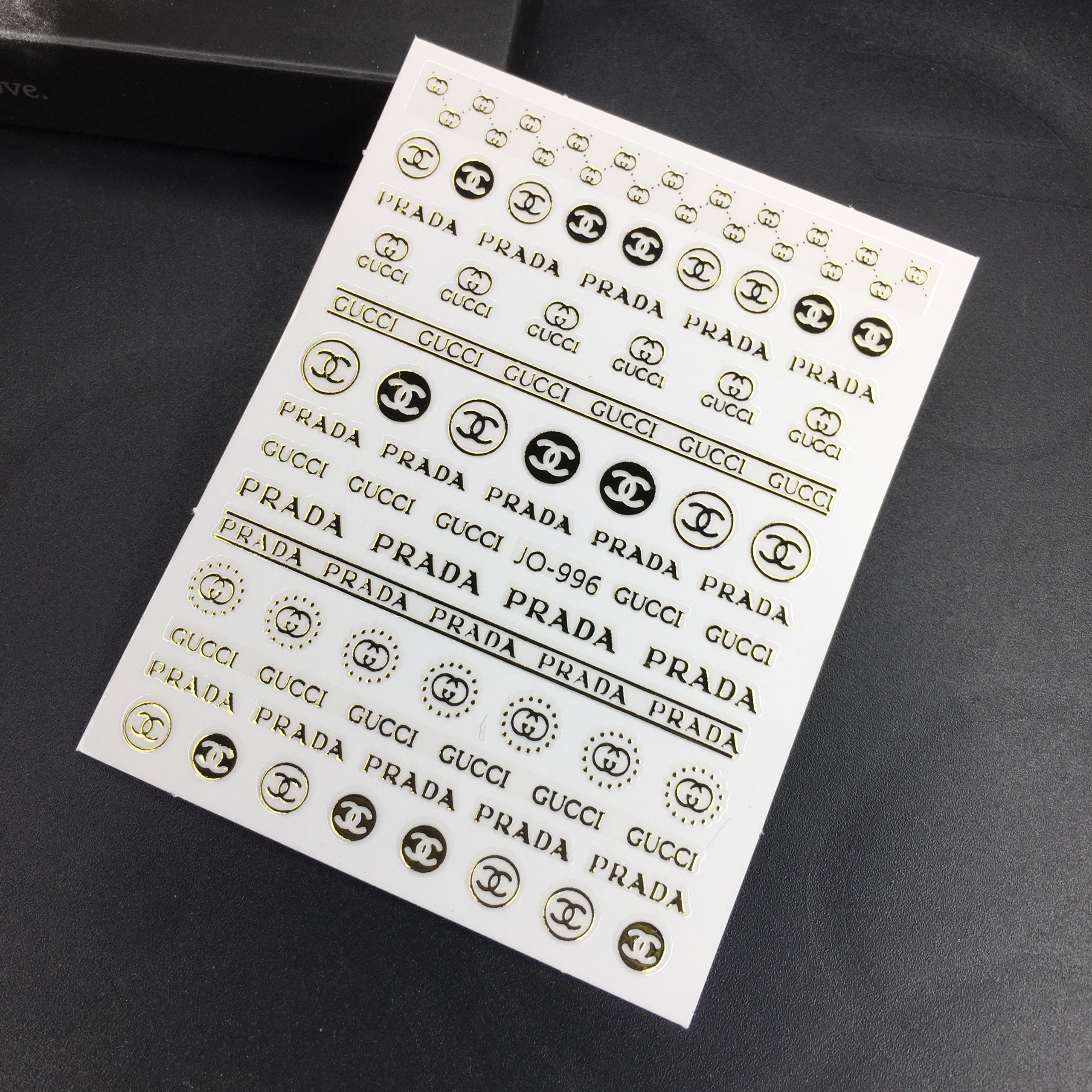 Miếng dán móng tay, sticker nail lá bài, thỏ, gấu, thương h.iệu