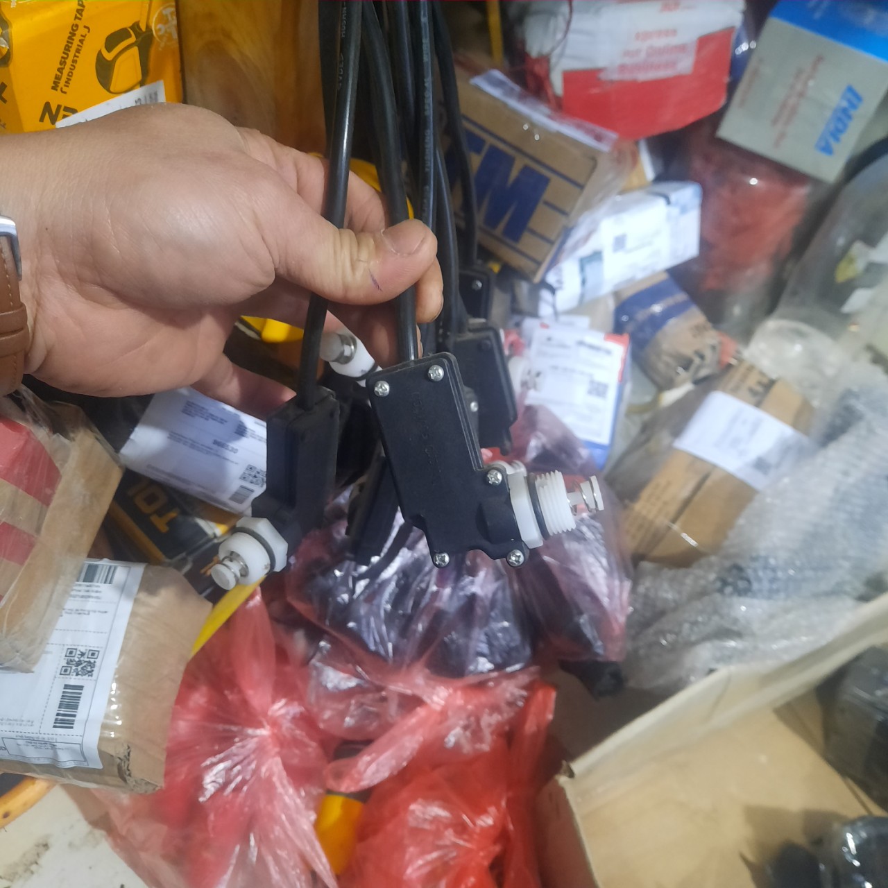 Rơ le máy rửa xe mini, các loại, nhiều lựa chọn