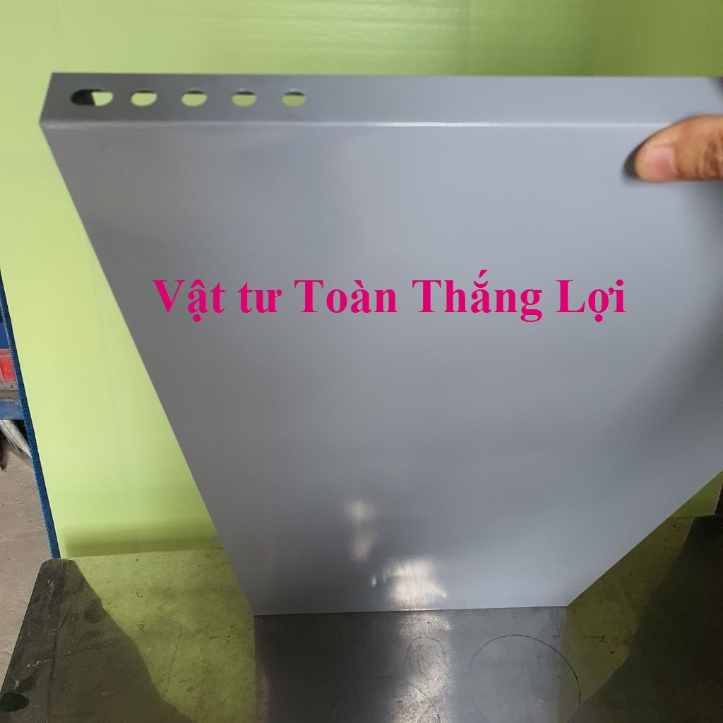 ( Rộng 30cm x dài từ 60cm đến 1.5M) Mâm sắt V lỗ làm kệ đa năng
