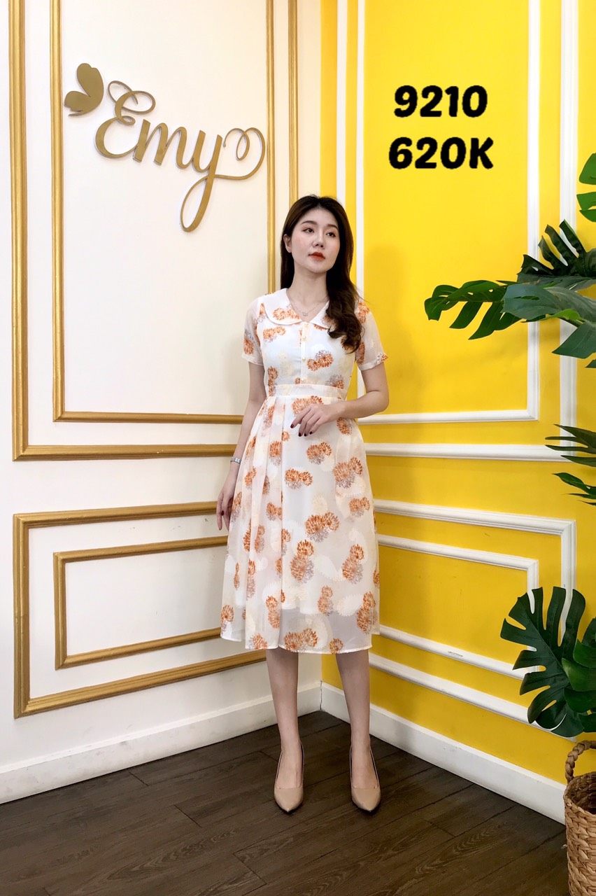 Đầm EMY EM9210 Xoè Hoa Phối Cổ Lá