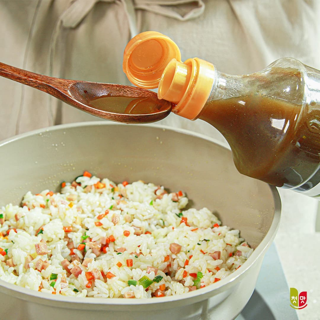 Nước cốt cá cơm Chungwoo 430g