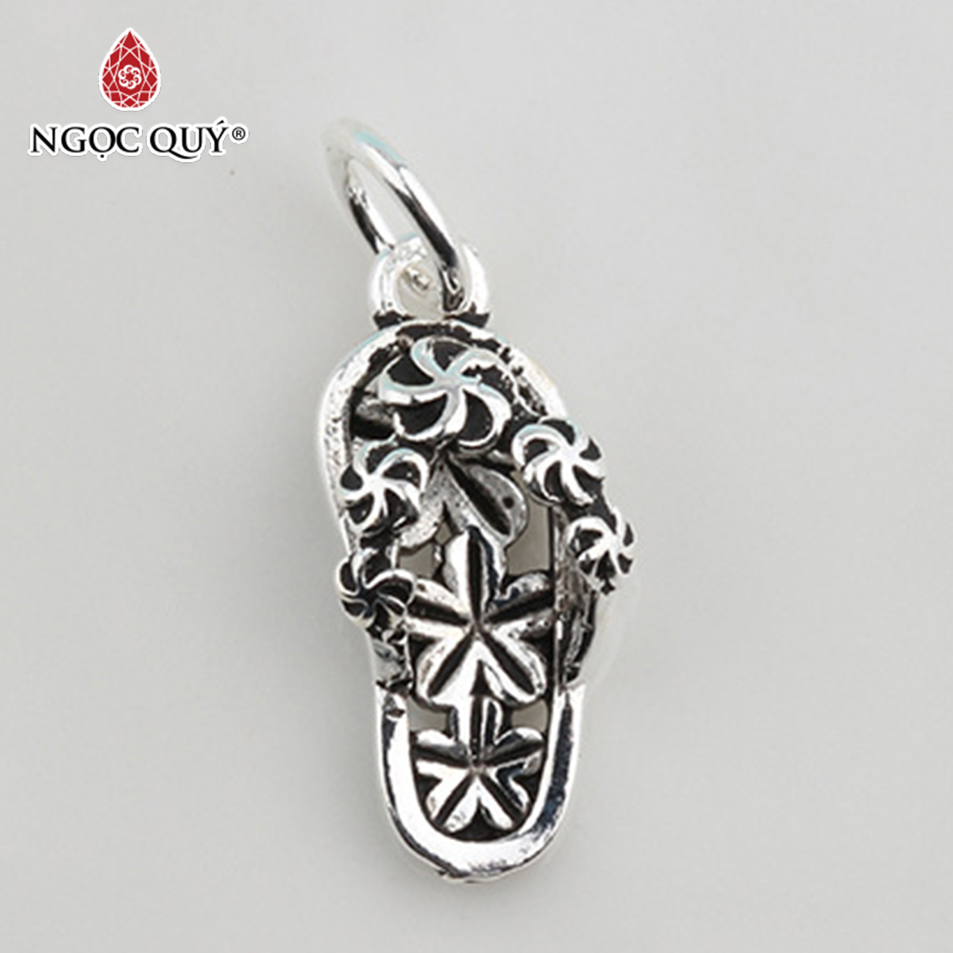 Charm bạc hình chiếc dép treo - Ngọc Qúy Gemstones