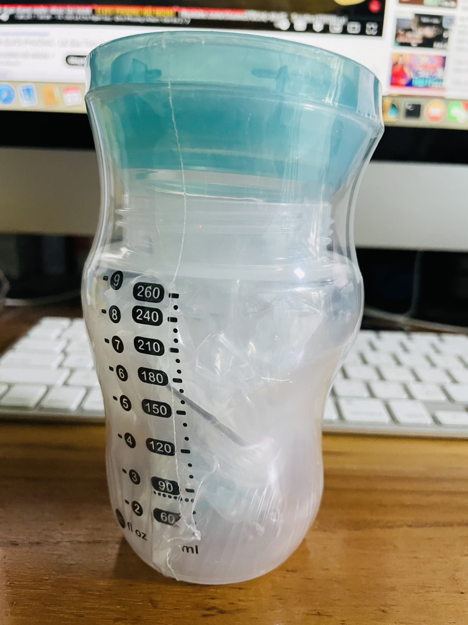 Bình sữa Tommee Tippee Anti-colic