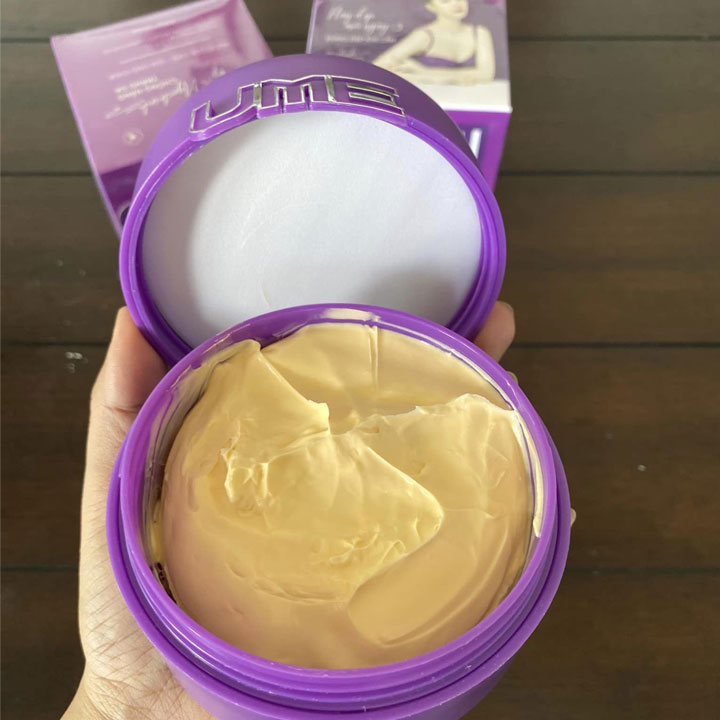 Kem Body Trắng Da UME Ngọc Trinh ( Hộp 200g )