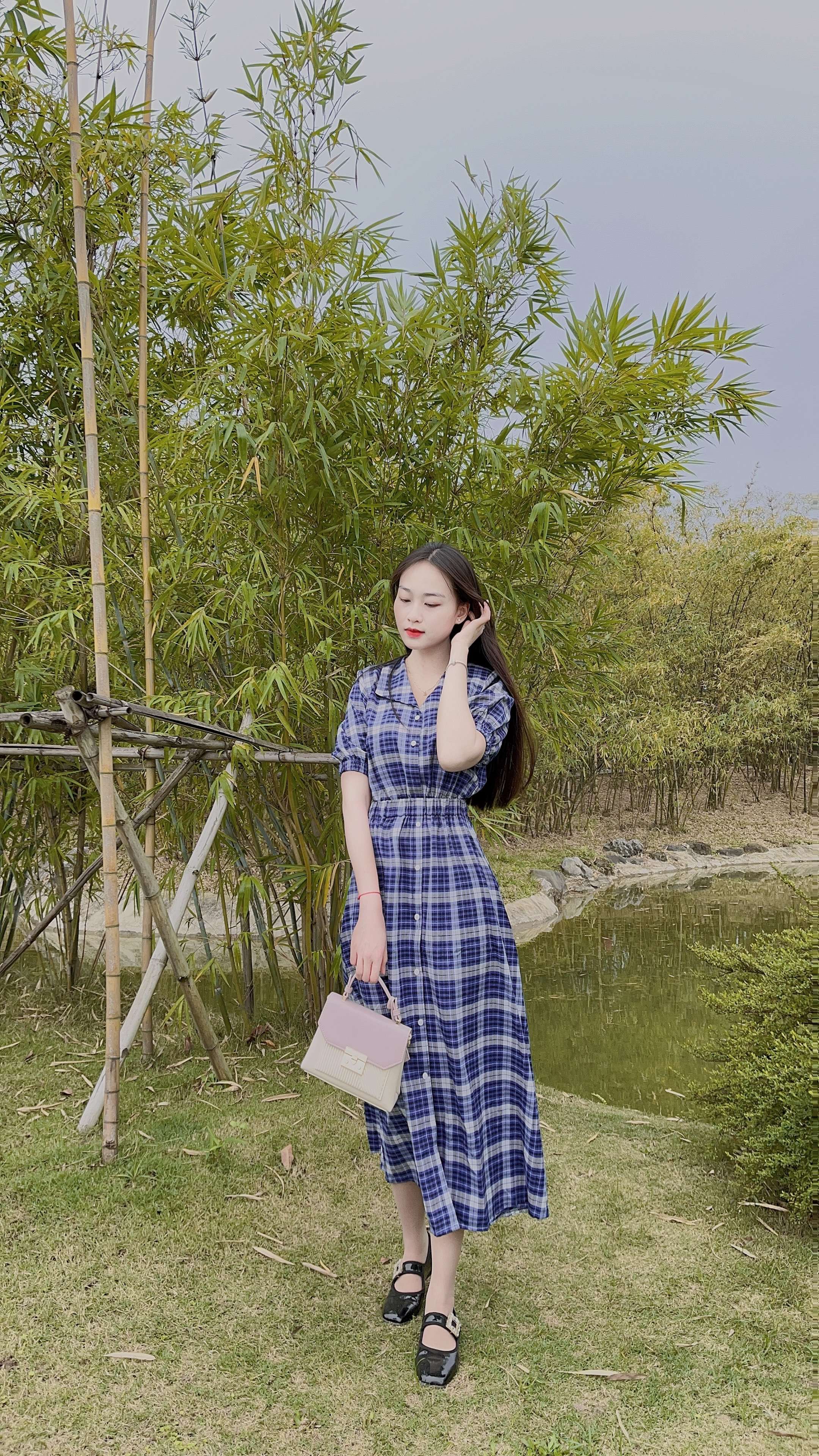 Đầm Midi kẻ xanh, Jolie Rosé