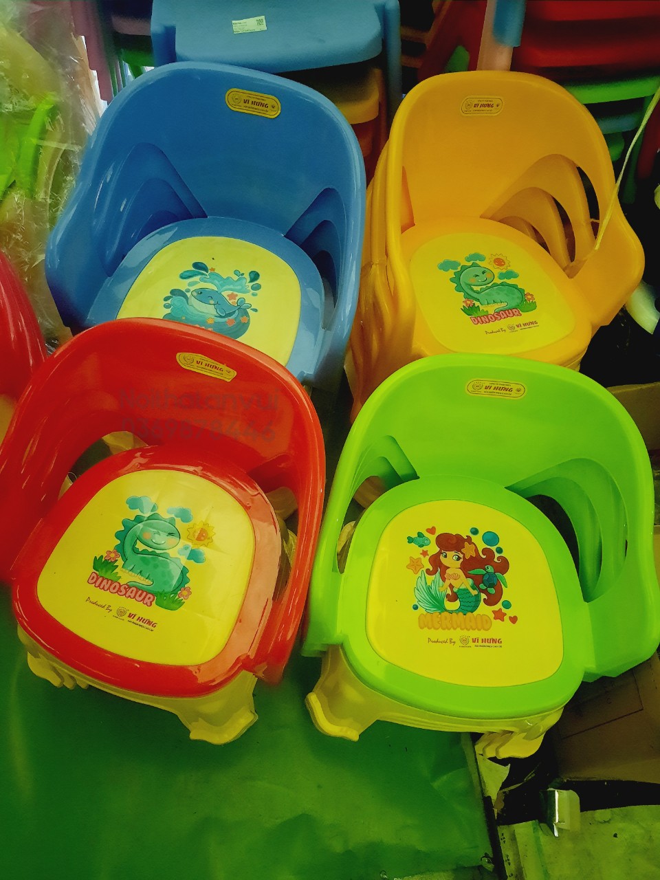 Ghế baby nhựa vĩ hưng