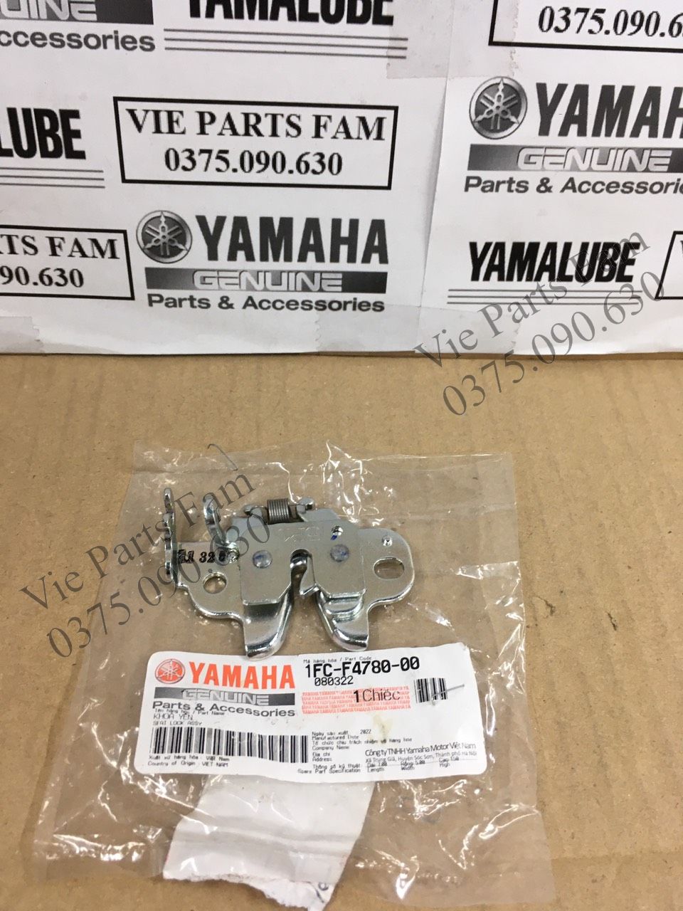 Khóa yên/ bướm yên hãng Yamaha, hàng din Yamaha mới 100%