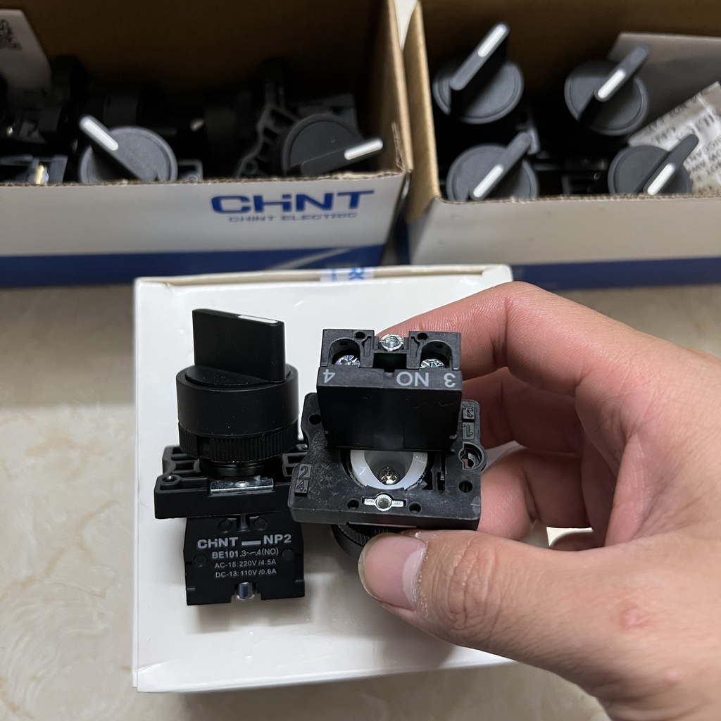 Công tắc xoay Chint 2_3 Vị Trí